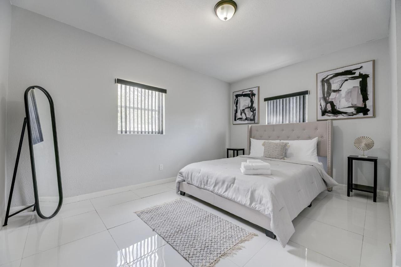 Deco Drive Miami • Near Hard Rock Stadium • South Beach • Wynwood 외부 사진